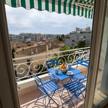 2 Pièces Vue Panoramique 5 Min Du Palais Appartement